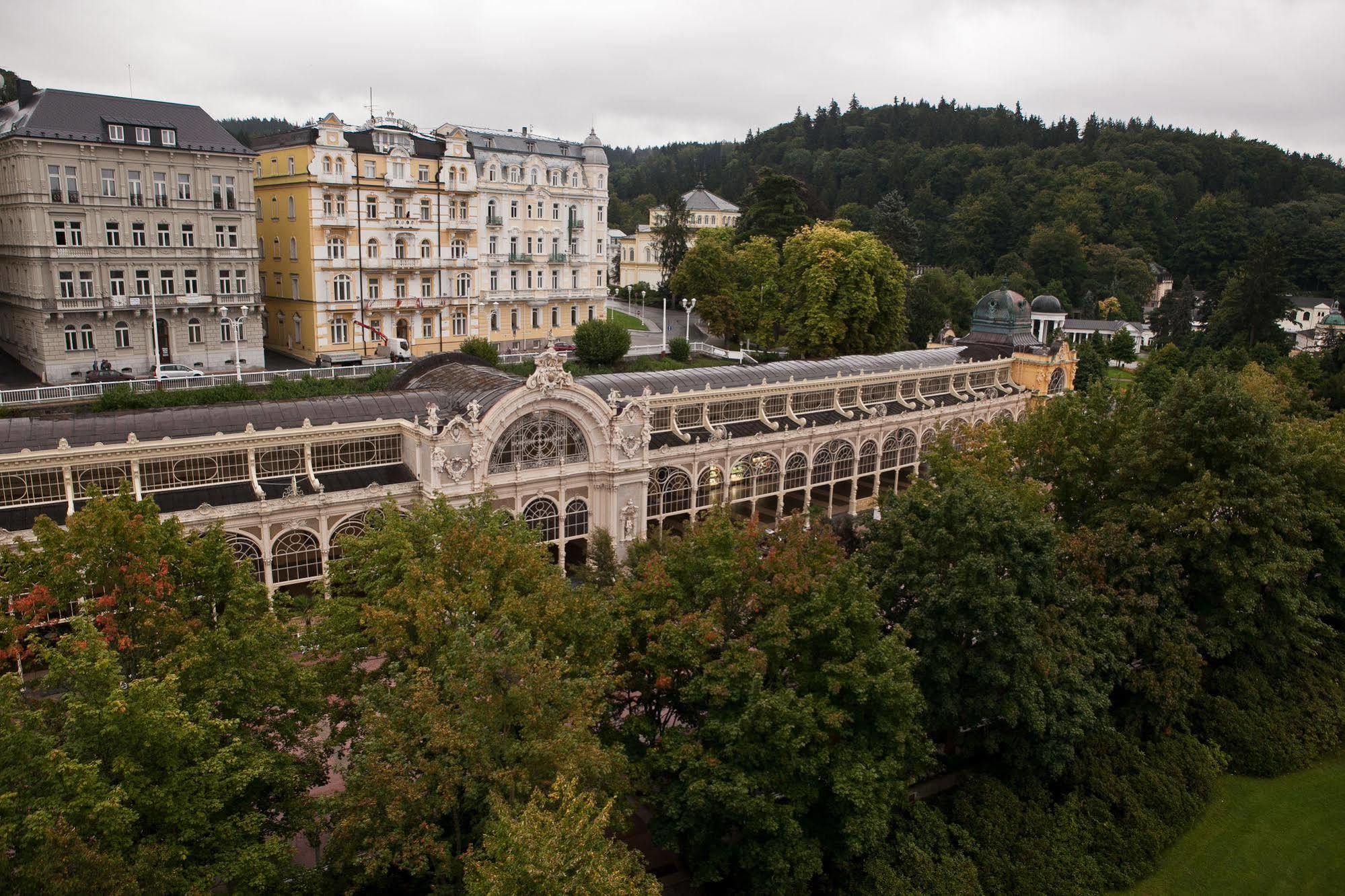 Belvedere Wellness Hotel マリアーンスケー・ラーズニェ エクステリア 写真